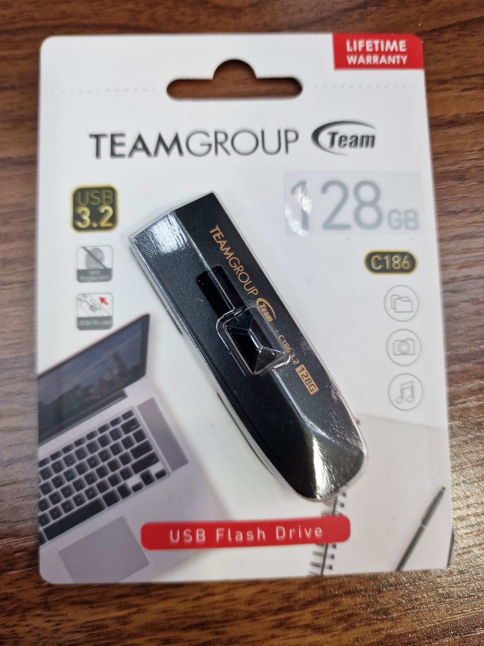 128GB USB Flash drive - Reboot Hub