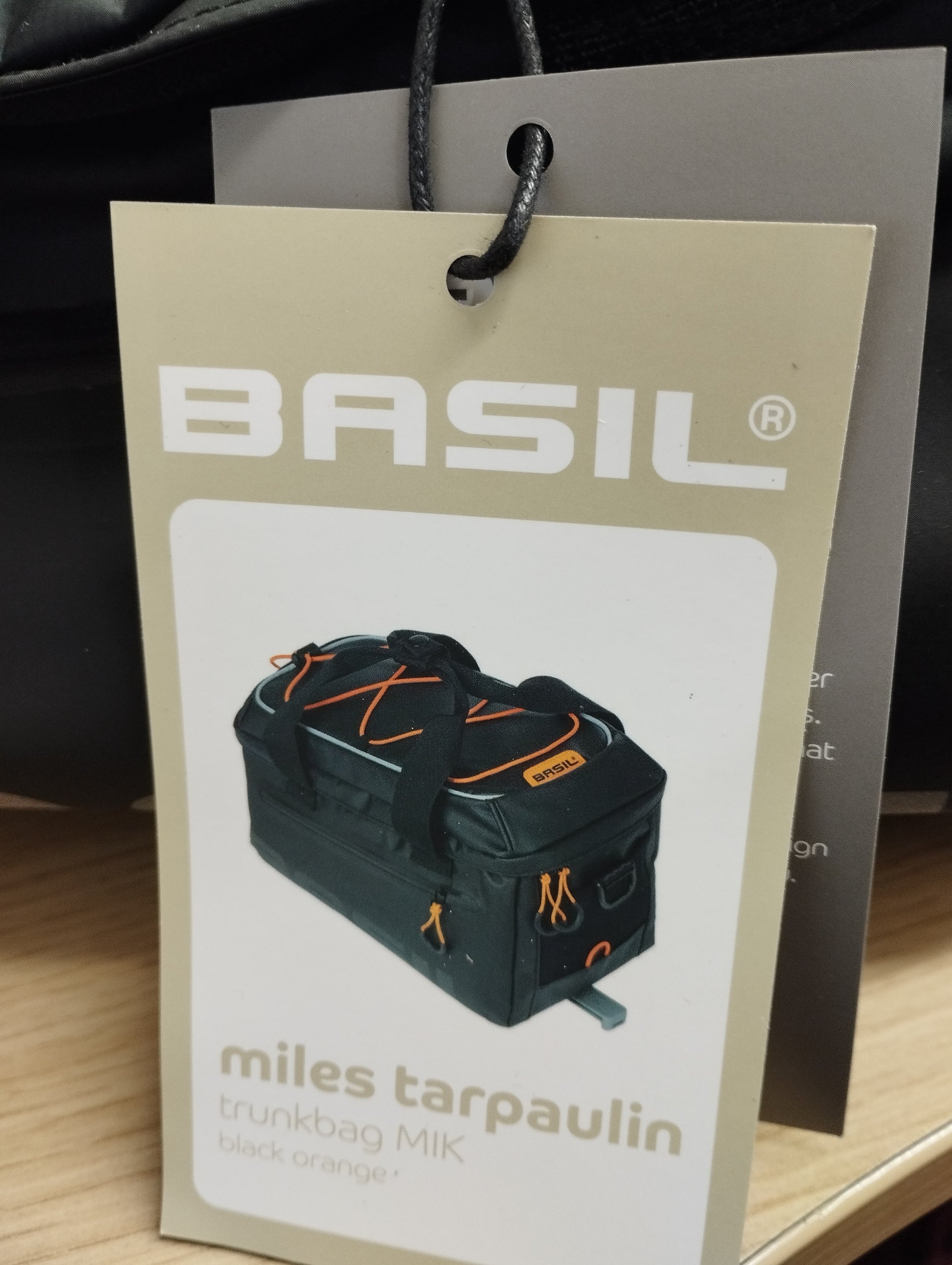 Basil Miles Tarpaulin - trunkbag MIK - 7 liter - black/orange