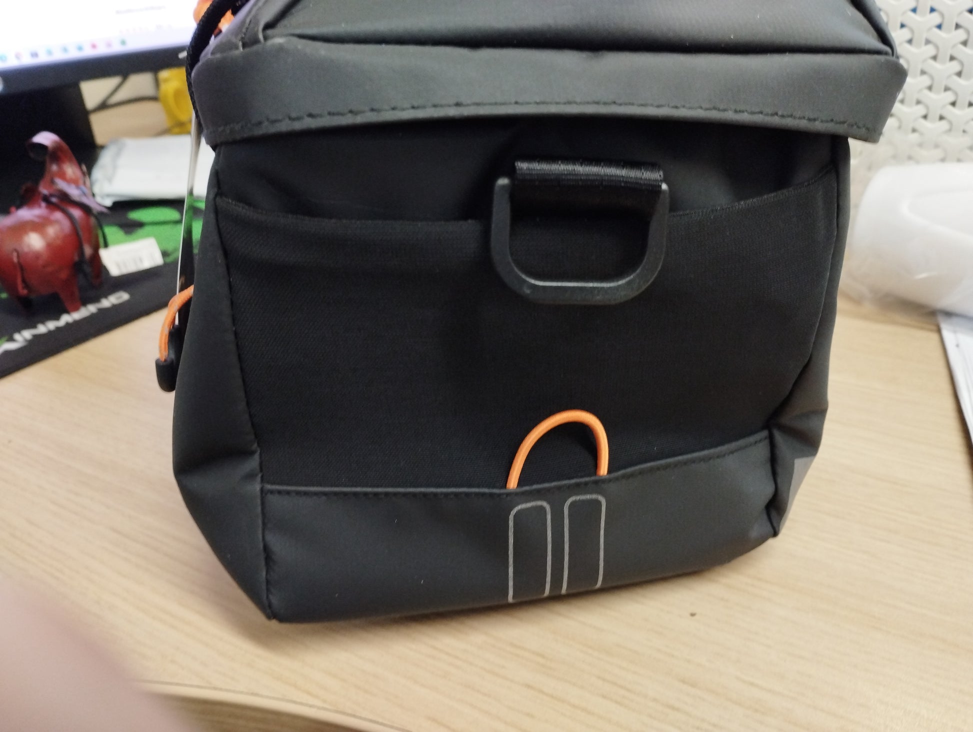 Basil Miles Tarpaulin - trunkbag MIK - 7 liter - black/orange