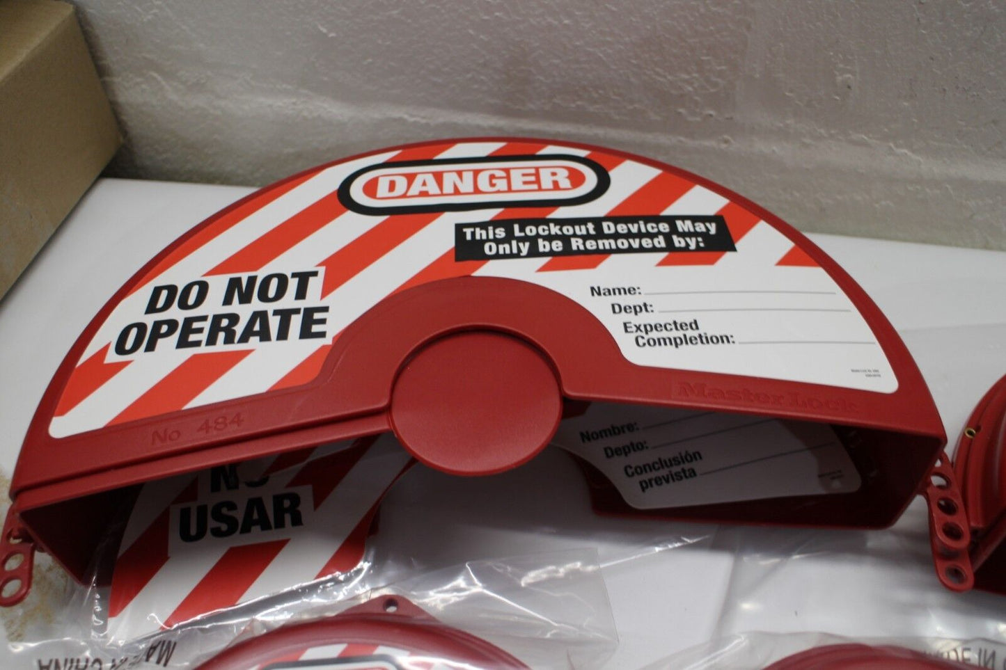 MASTERLOCK 485 GATE VALVE LOCKOUT SET (5X INCLUDED)