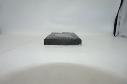 vena commute iPhone 16 phone cover with card holder