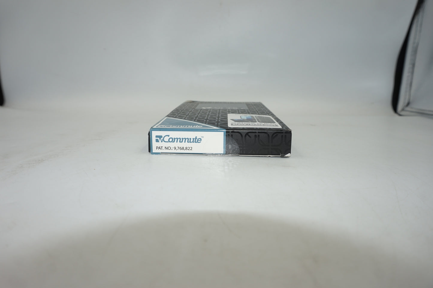 vena commute iPhone 16 phone cover with card holder