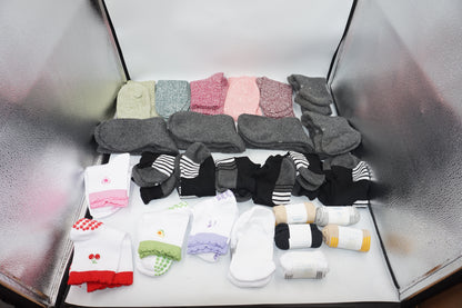 Job lot of ~96 pairs of various socks