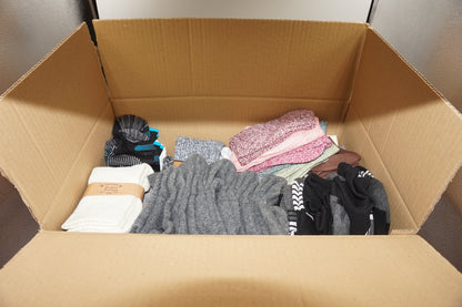 Job lot of ~96 pairs of various socks