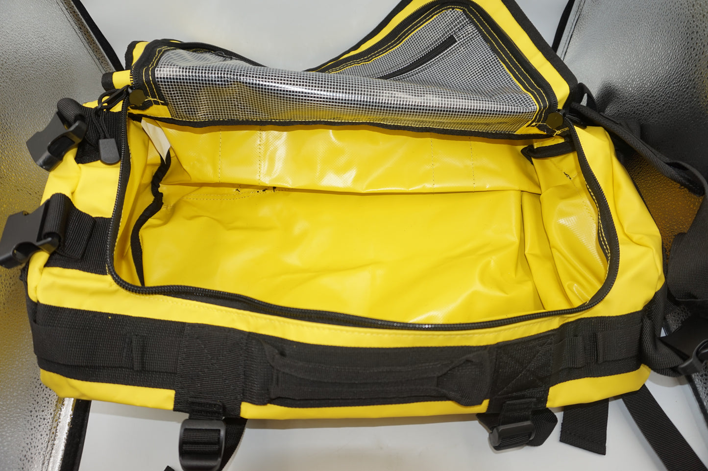 STEIN Water-Repellent Holdall Duffel Bag 40L Yellow
