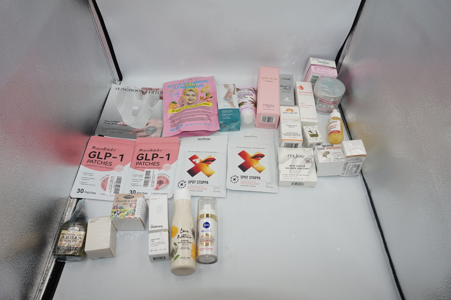 Job lot of ~26 various beauty products