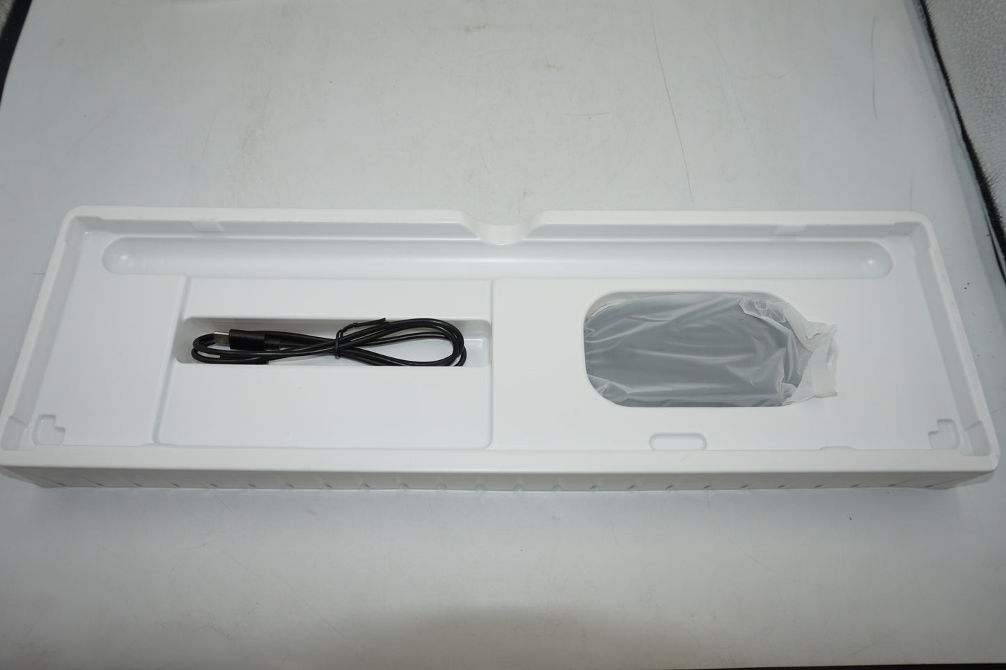 Seenda sleek series multi-device wireless keyboard mouse combo