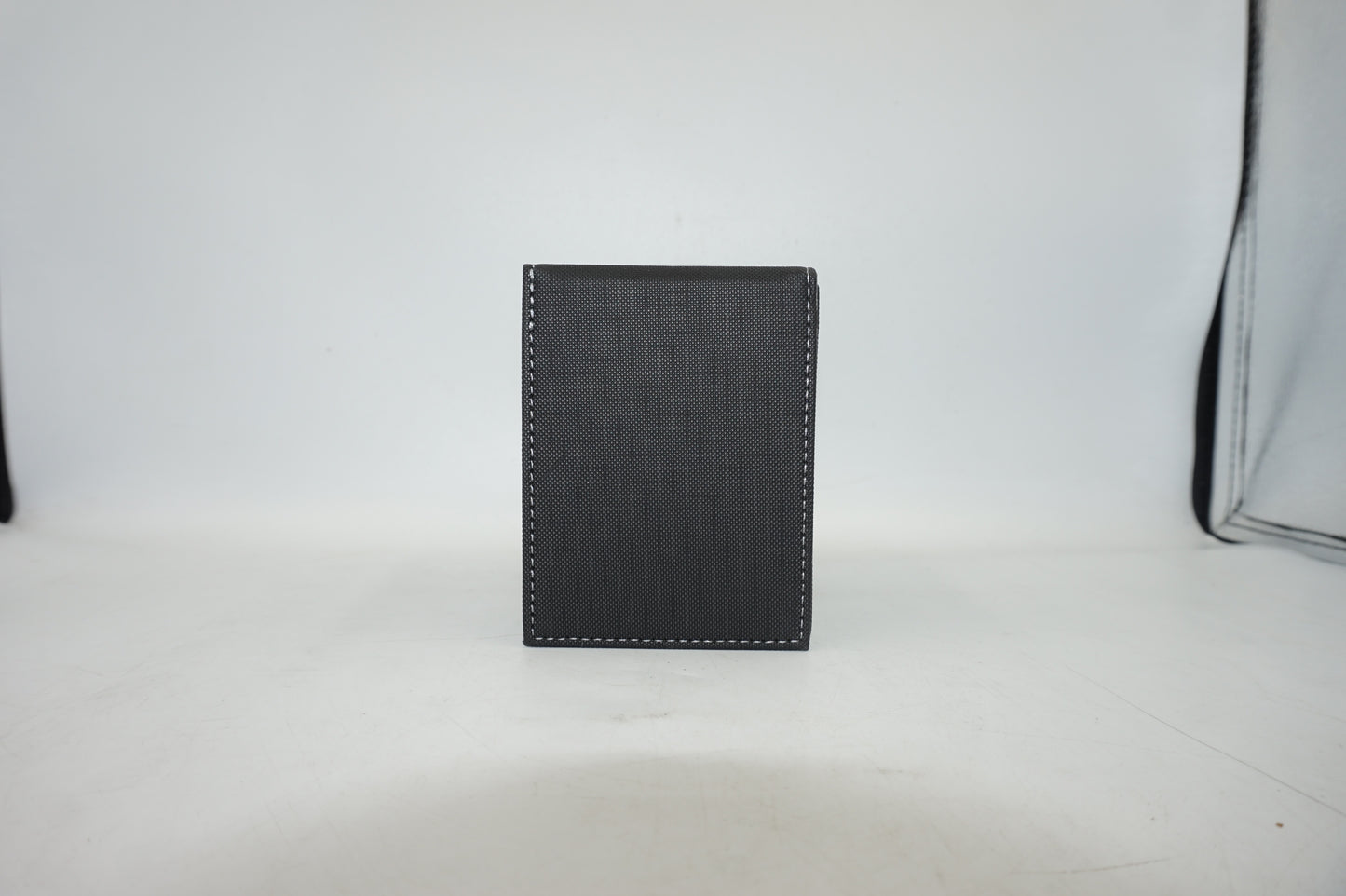ZLCA TCG deck box storage can hold 120+ single sleeved MTG card with display window