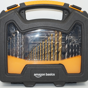 Amazon basics set of 100 drill and driver set