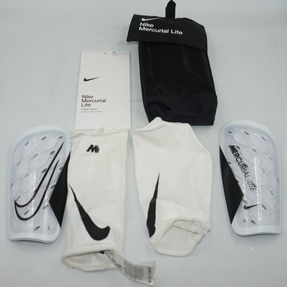 Nike Mercurial Lite Football Shin guards size XS