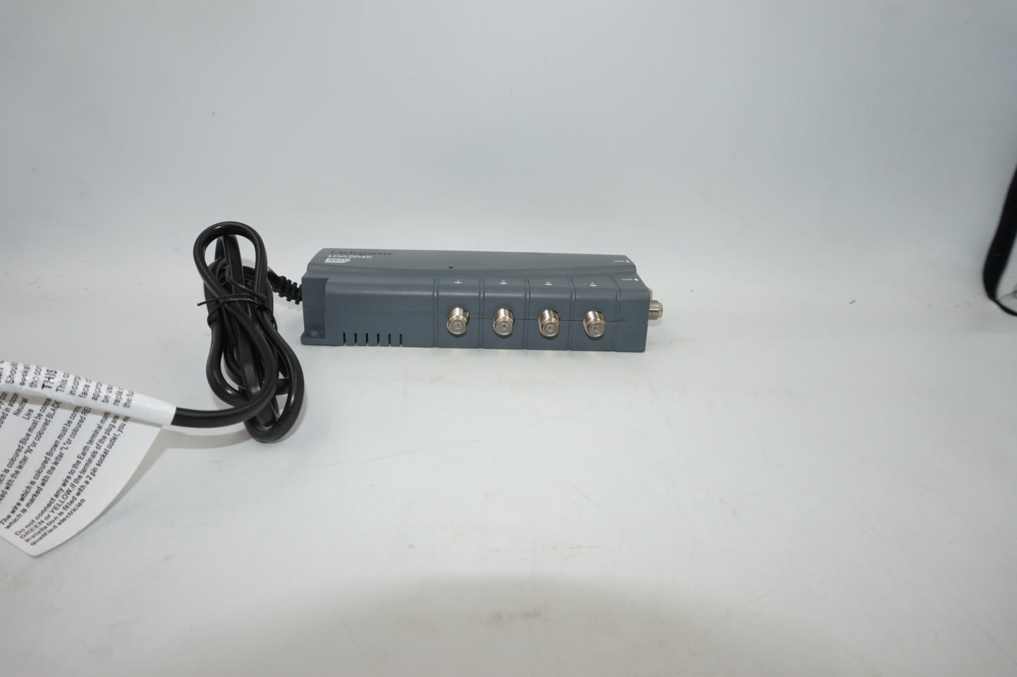 Labgear TV and Radio aerial amp 2 in 4 out, 5G filter, mains powered LDA204K