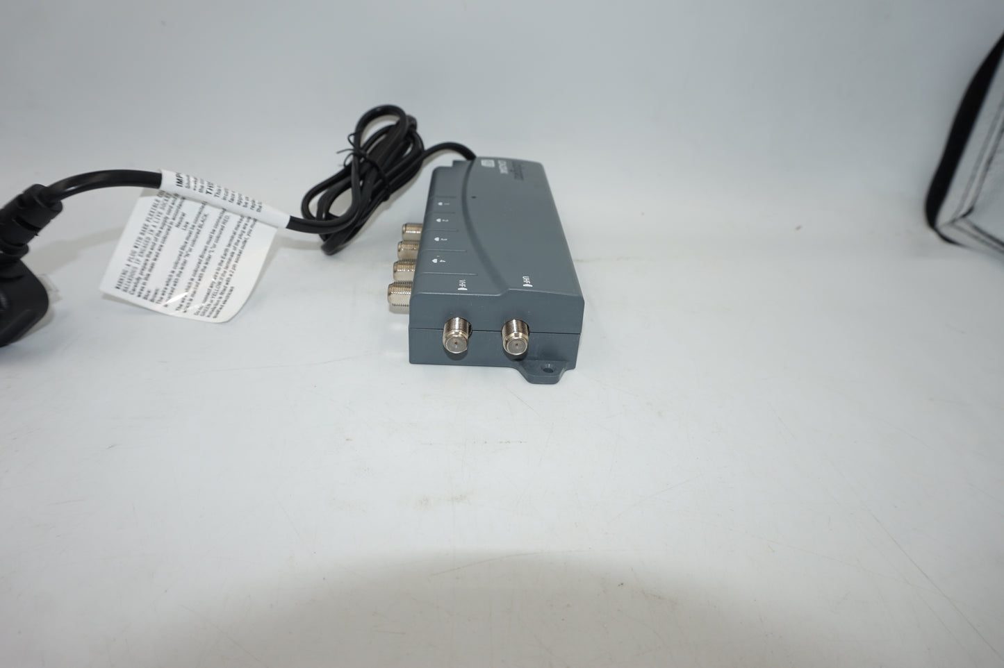 Labgear TV and Radio aerial amp 2 in 4 out, 5G filter, mains powered LDA204K