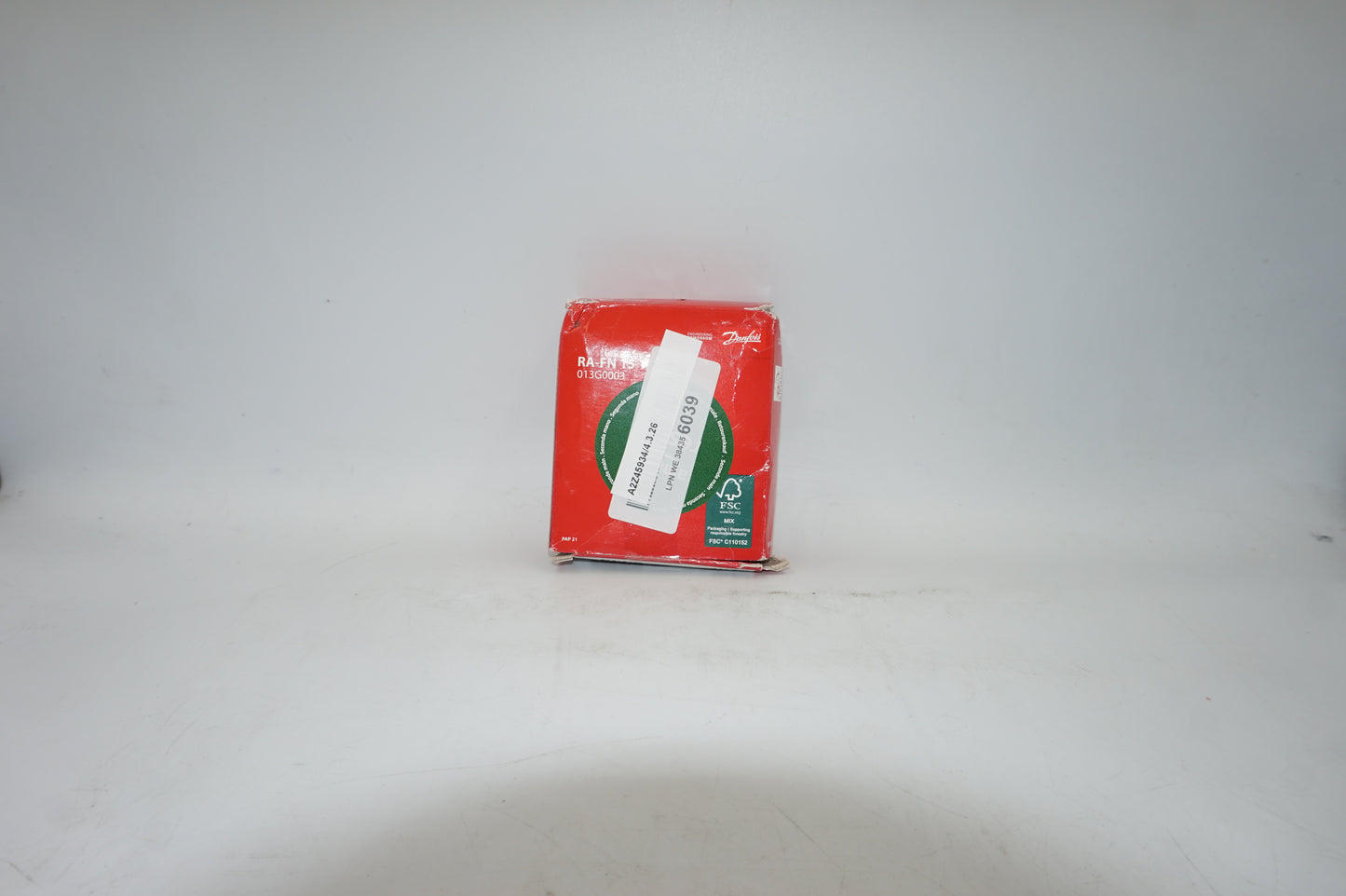 Danfuss RA-FN 15 1/2" vertical angled valve