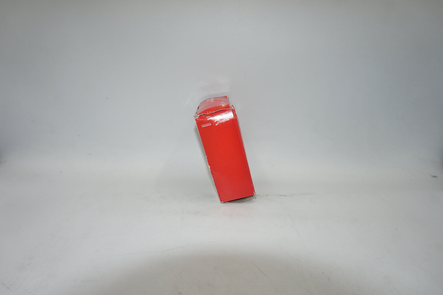 Danfuss RA-FN 15 1/2" vertical angled valve