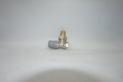 Danfuss RA-FN 15 1/2" vertical angled valve