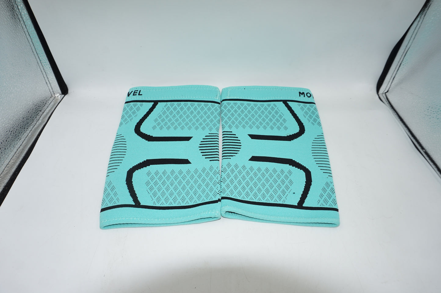 modvel pair of knee sleeves size M (customer return)