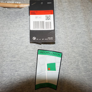 Nike T-shirt Mens size L