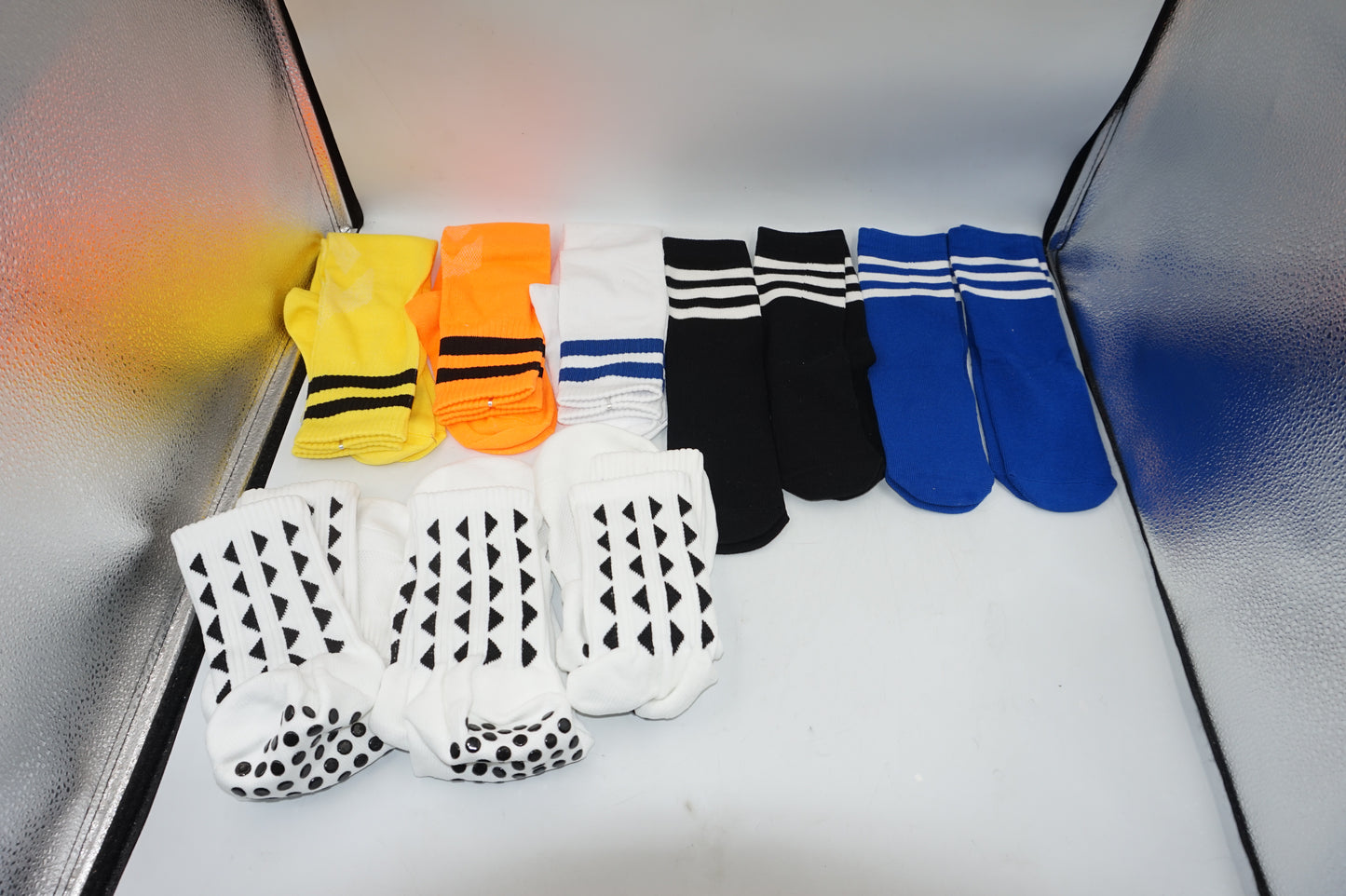 Job lot of ~92 various pairs of socks