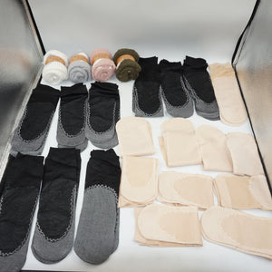 Job lot of ~92 various pairs of socks