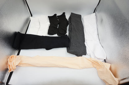 Job lot of ~92 various pairs of socks