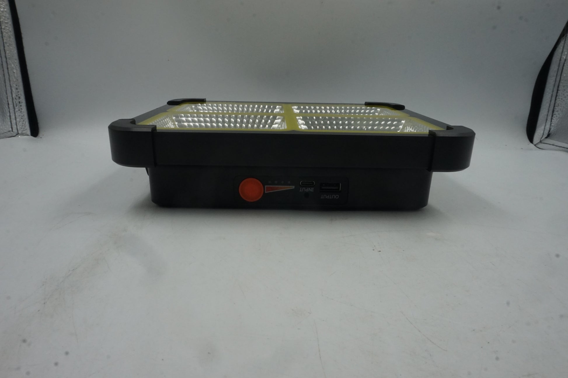 LED IP66 portable solar light with 4 modes and USB input and output