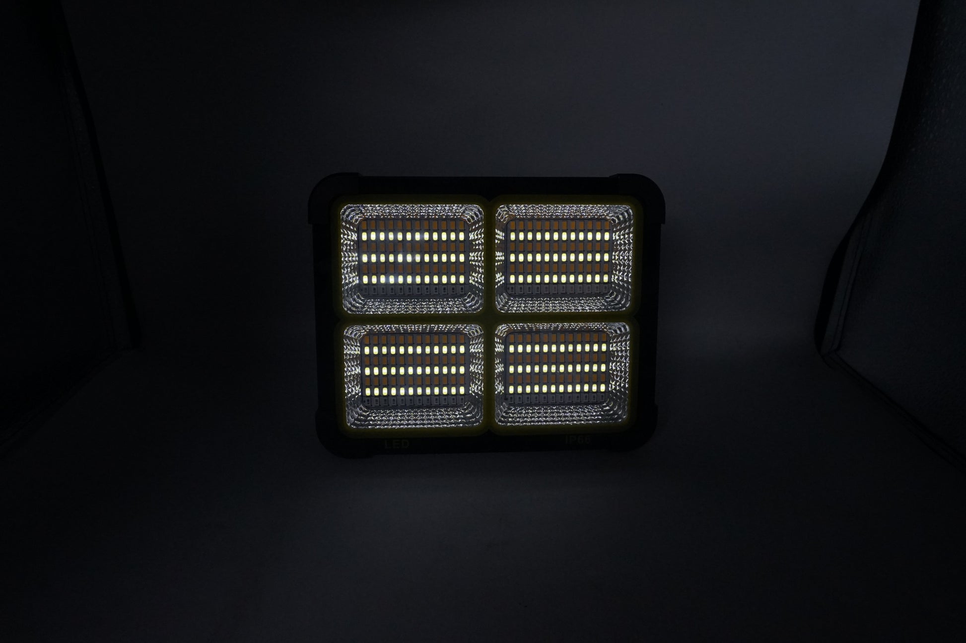 LED IP66 portable solar light with 4 modes and USB input and output