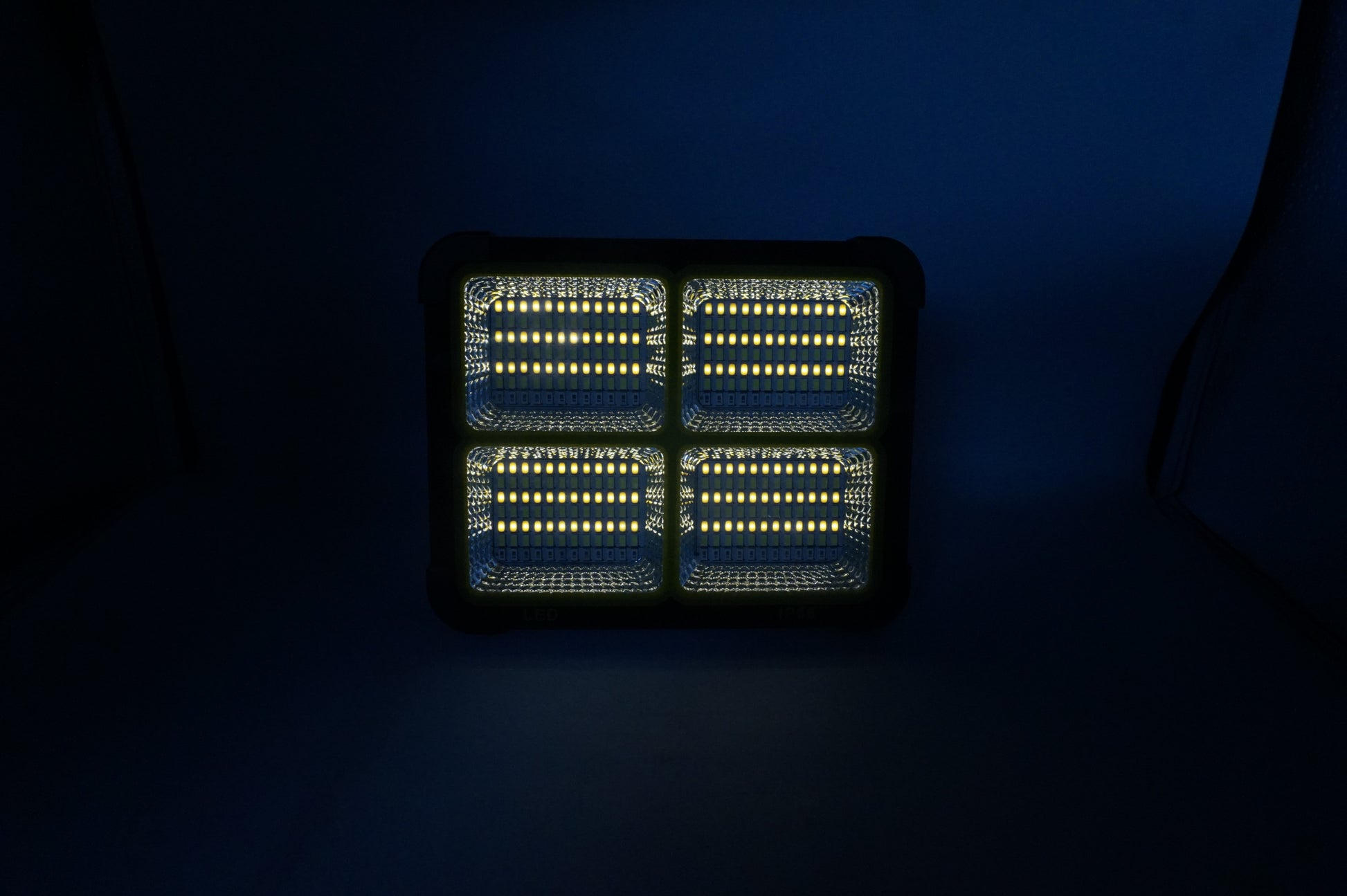 LED IP66 portable solar light with 4 modes and USB input and output