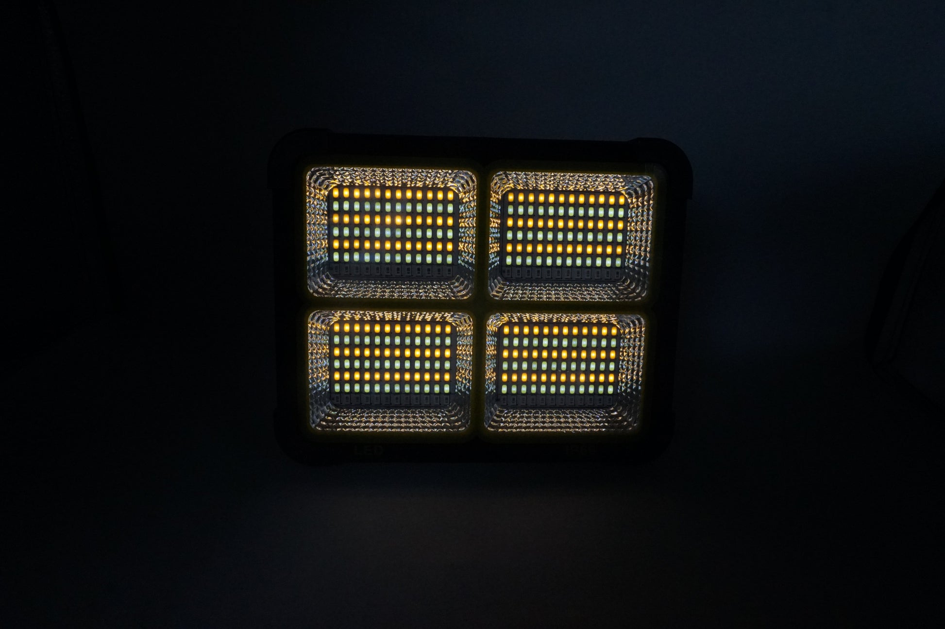 LED IP66 portable solar light with 4 modes and USB input and output