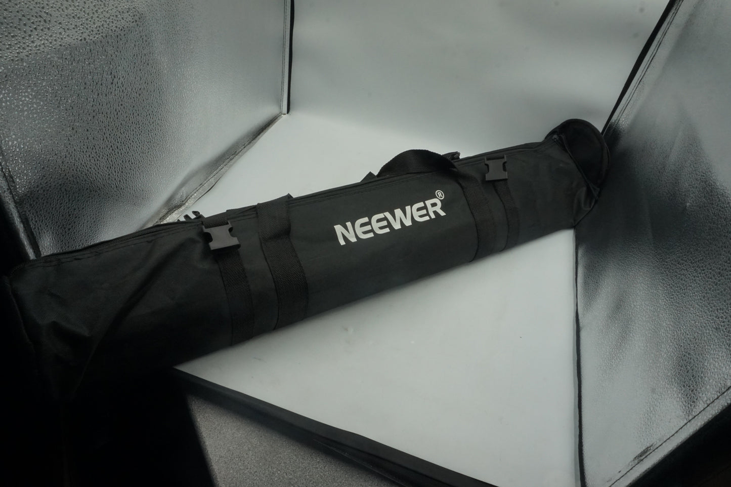 Neewer background drop support system kit