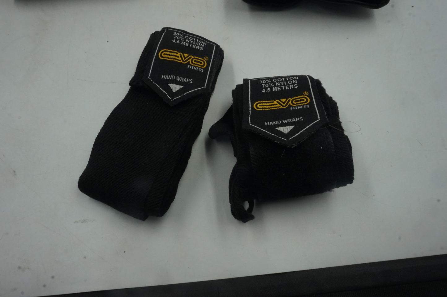 EVO fitness Maya diamond leather boxing gloves 14 Oz with hand wraps