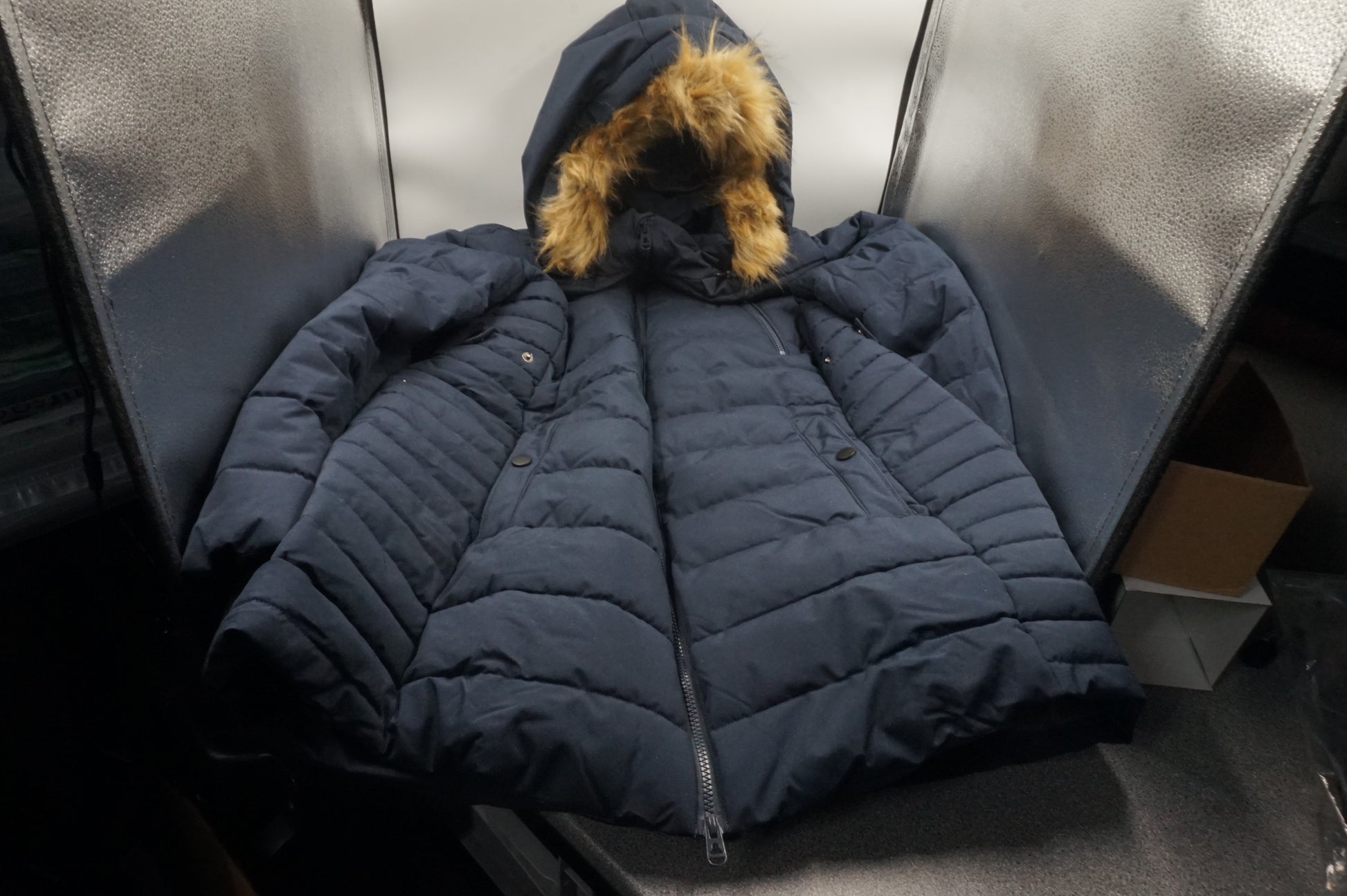 Wantdo women's winter coat warm puffer jacket with faux fur hood size XL