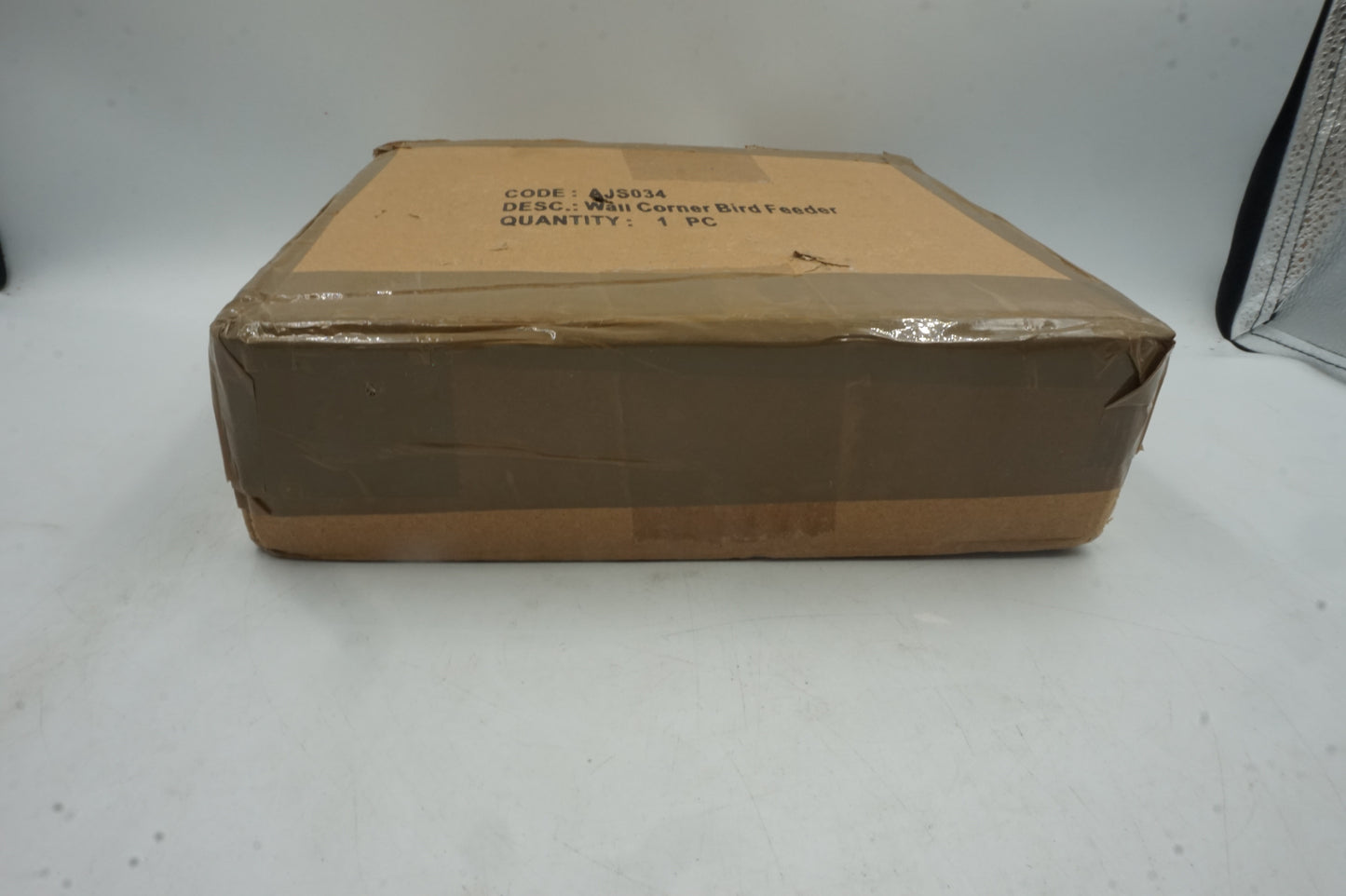 marvell's wall corner bird feeder AJS034