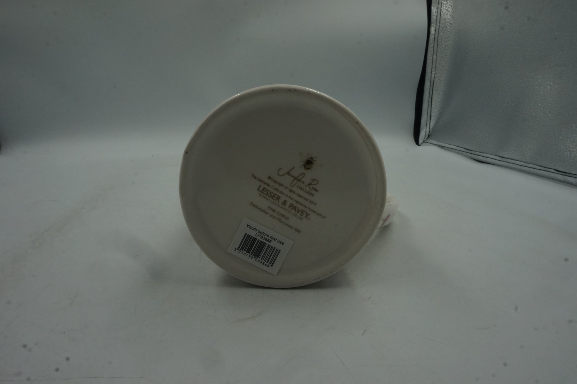 the Leonardo collection busy bees fine china jug