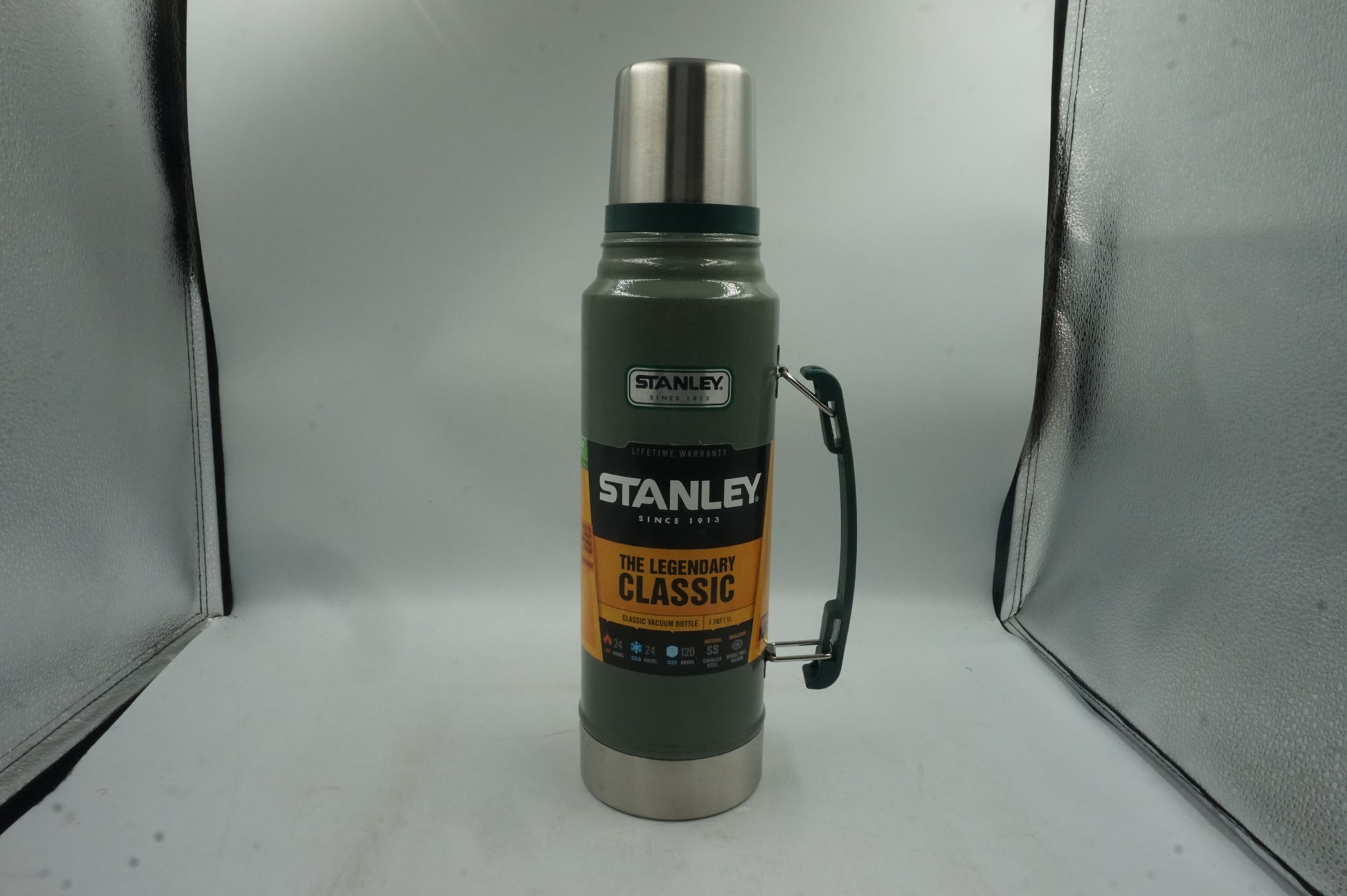 Stanley Classic Legendary 1L bottle 24 hours hot and cold stainless steel