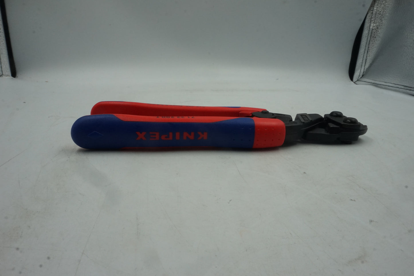 Knipex 200mm compact bolt cutter 71 32 200 T