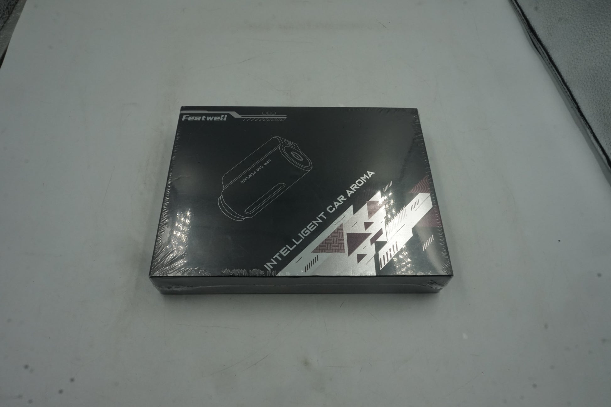 Featwell intelligent car aroma diffuser black