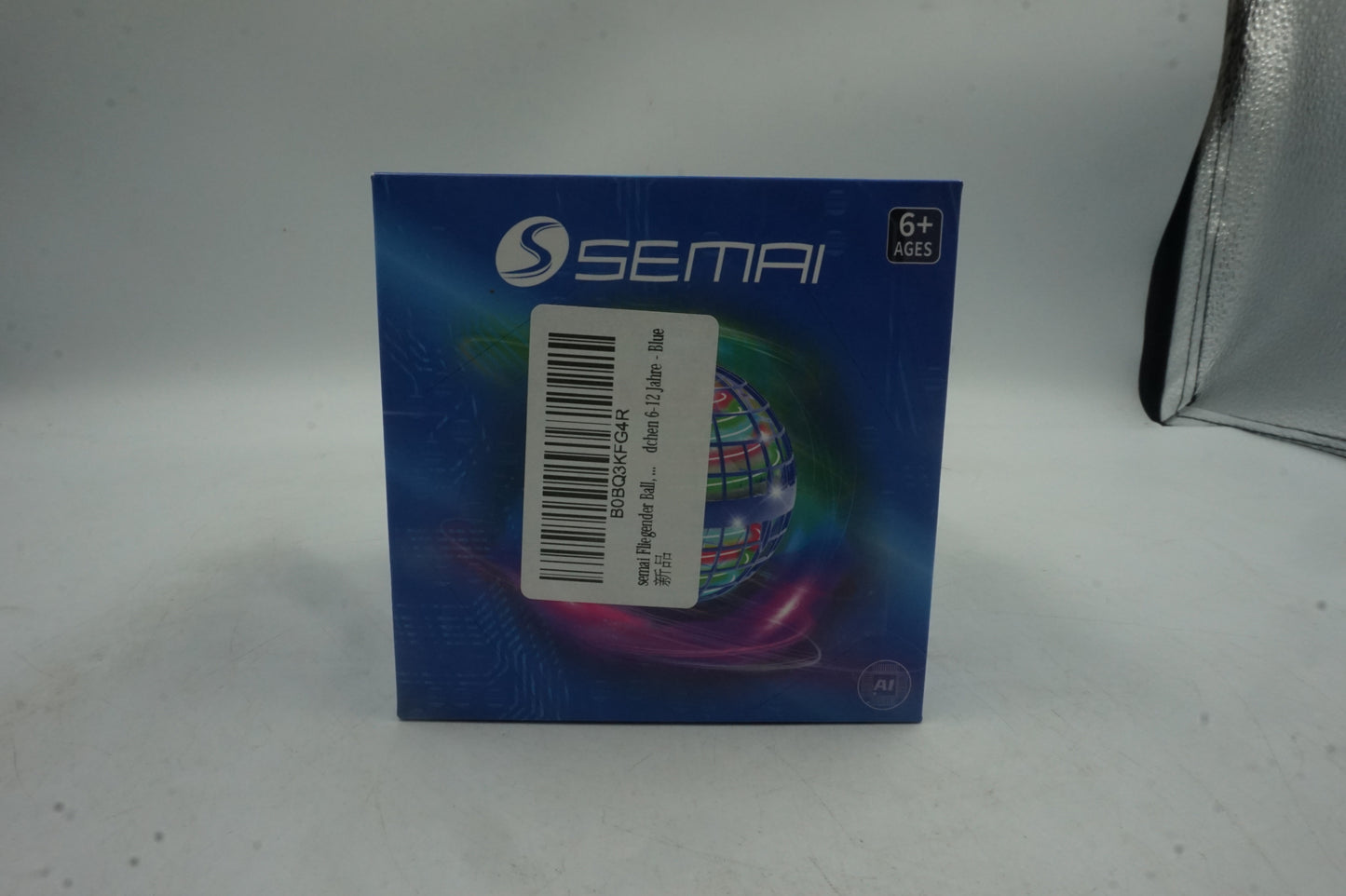 Semi boomerang flying orb ball