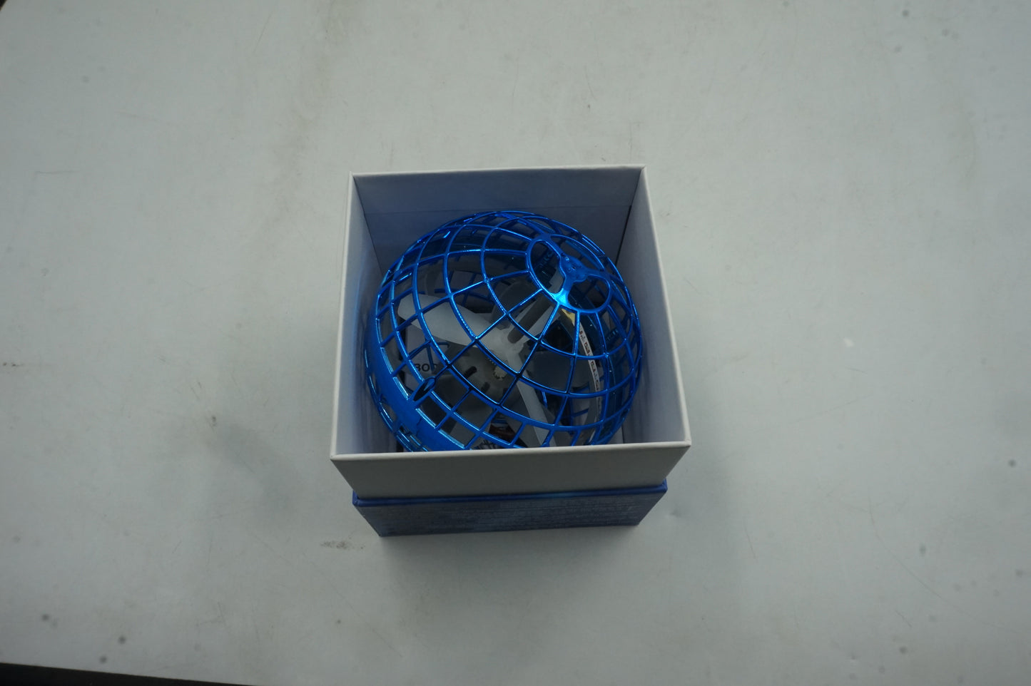 Semi boomerang flying orb ball