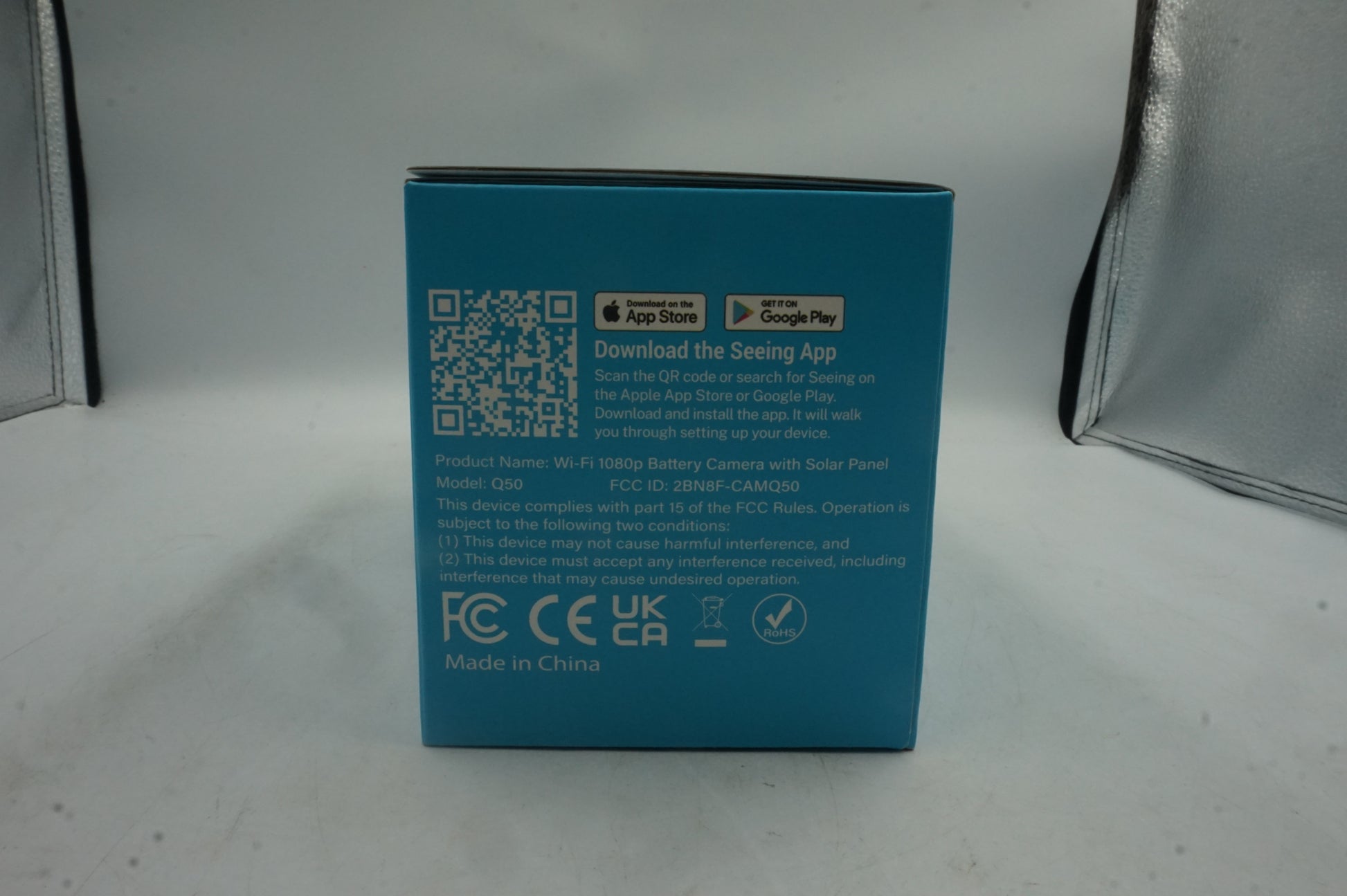 Wi-Fi 1080p battery camera with solar panel