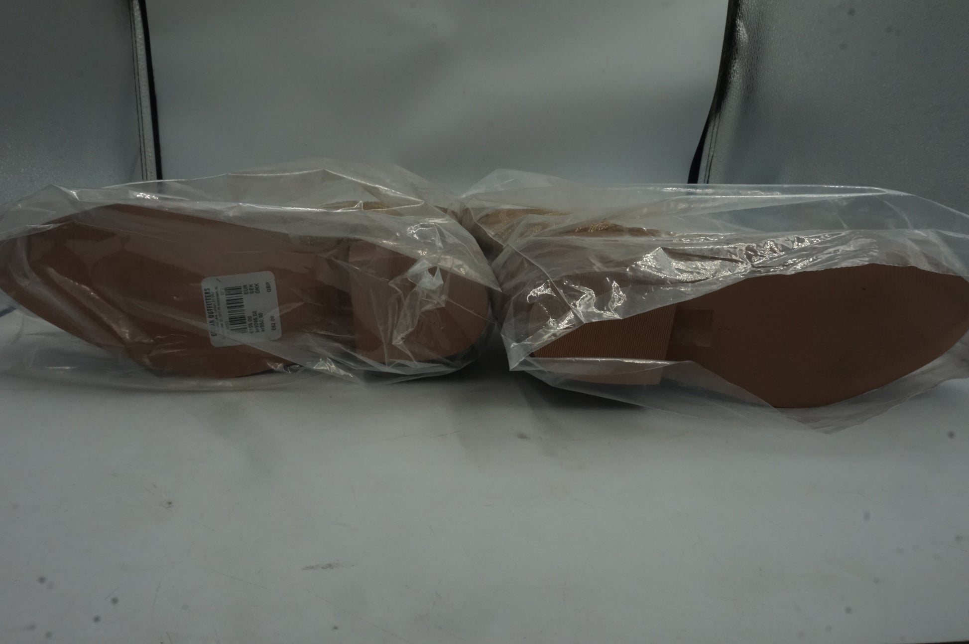BDG tan Dallas leather boots size 4