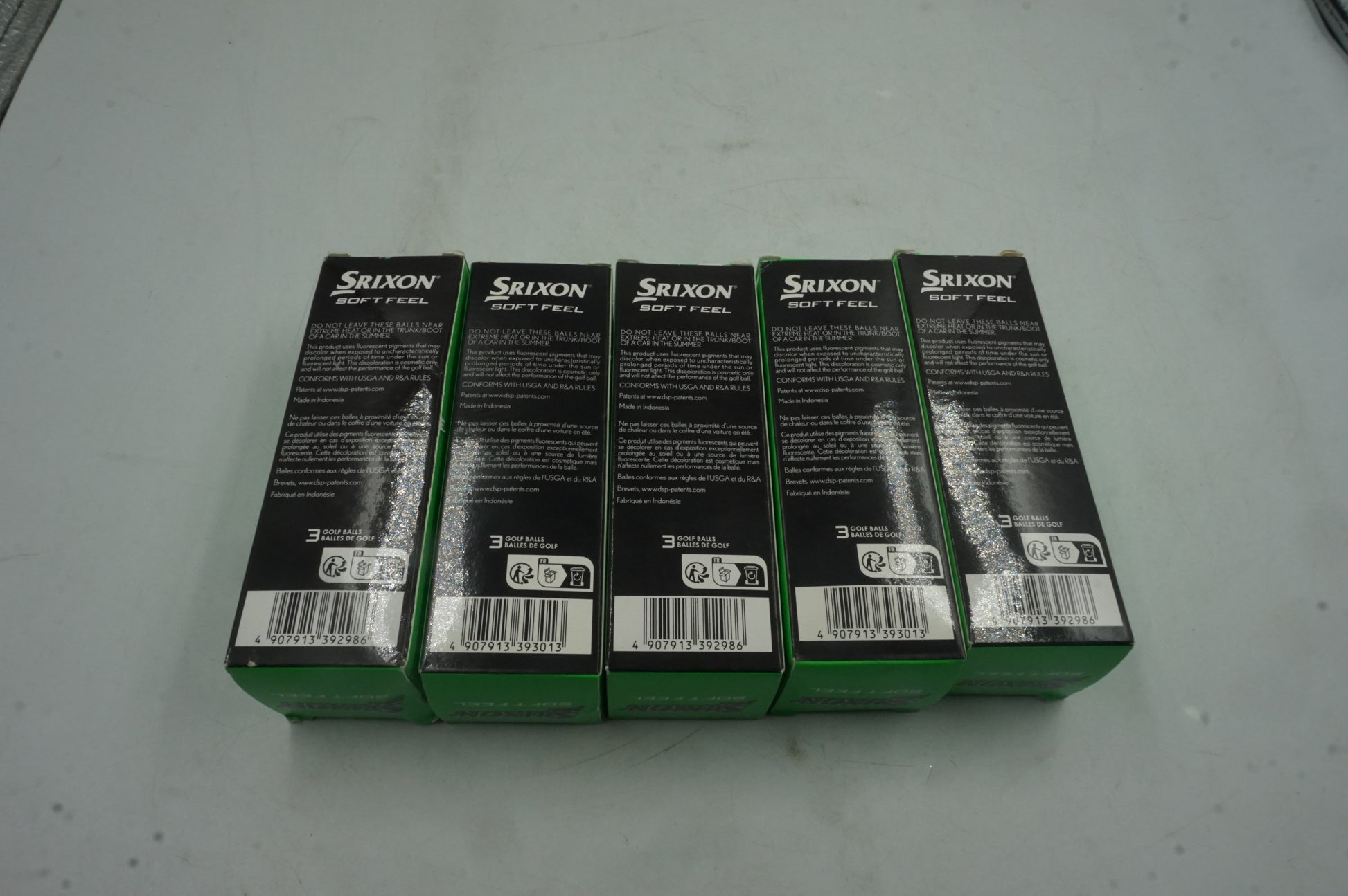 Mixed Pack of 5 Srixon 15 soft feel brite green & red golf balls