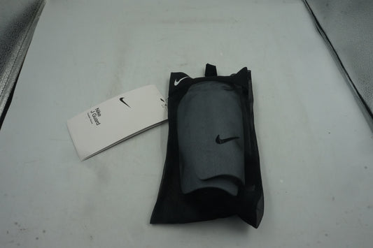 Nike football nike J shin guard size M