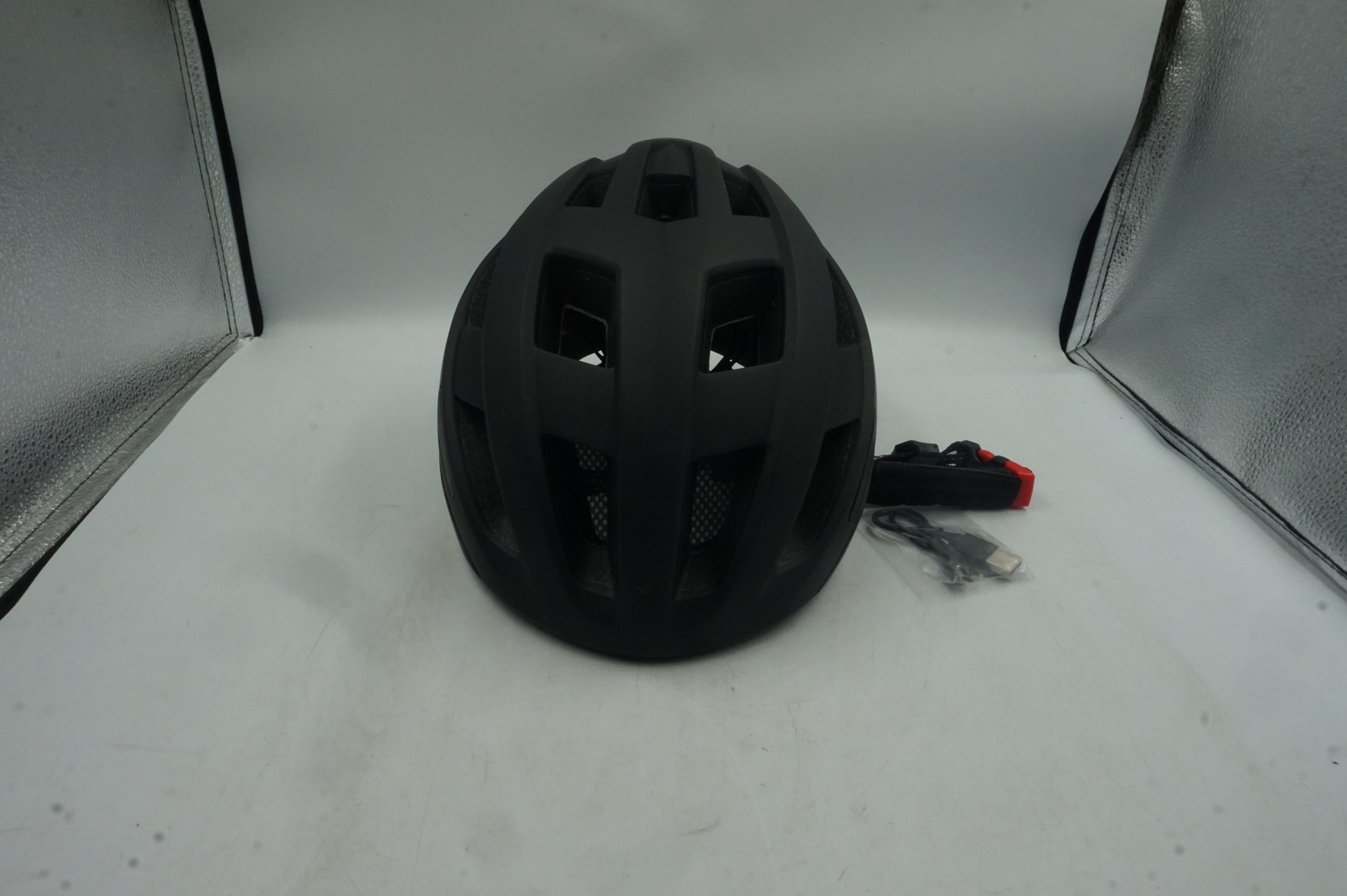Coozi bike helmet with USB researchable LED light size M