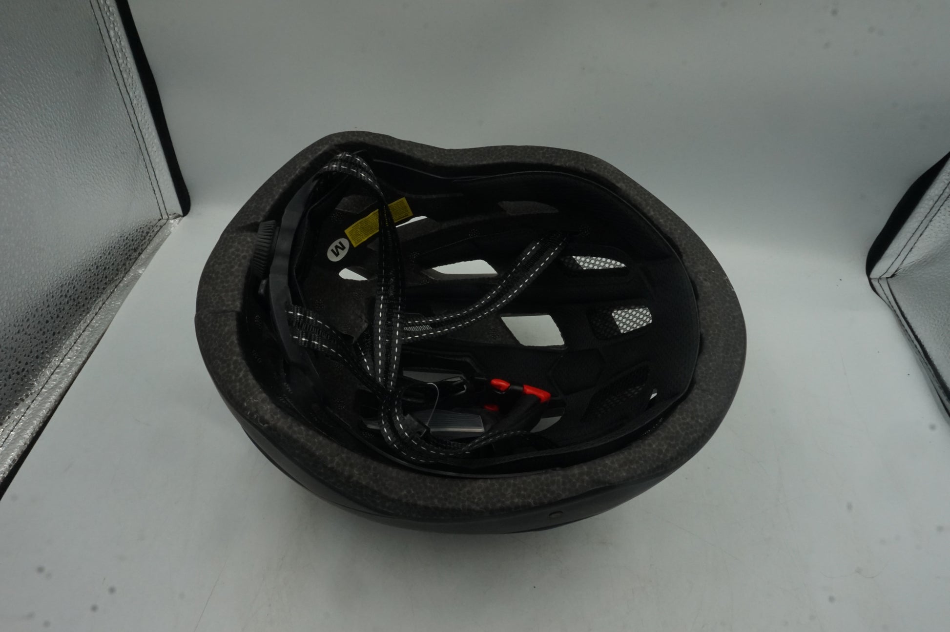 Coozi bike helmet with USB researchable LED light size M