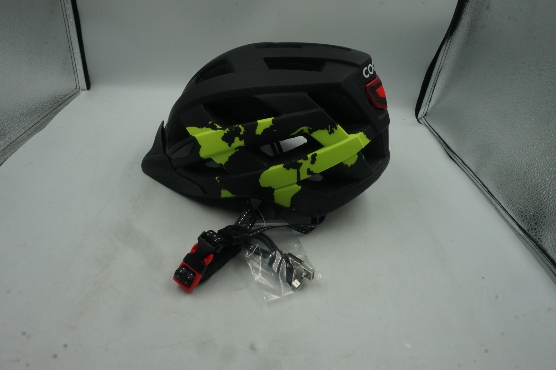 Coozi bike helmet with USB researchable LED light size M