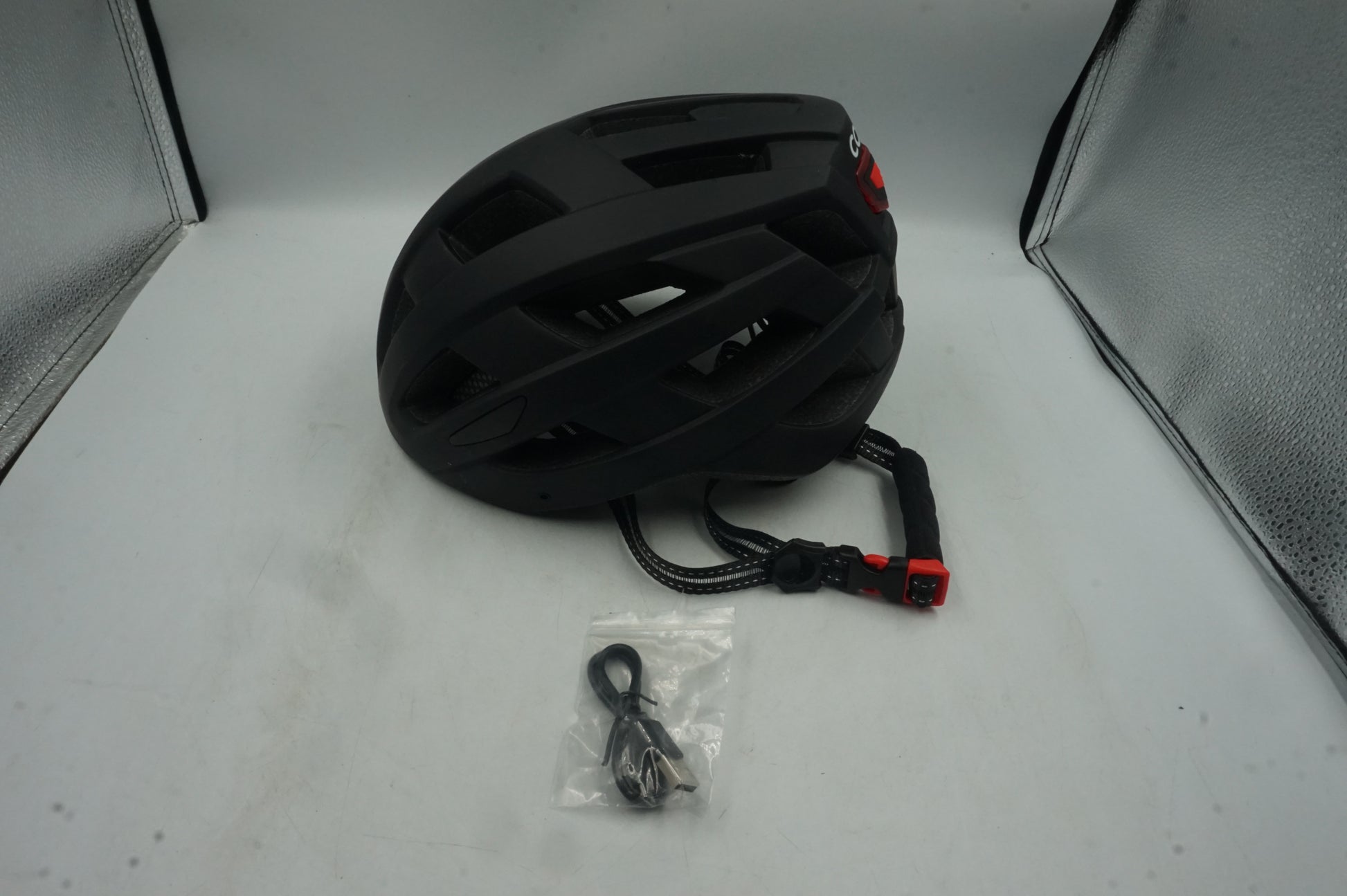 Coozi bike helmet with USB researchable LED light size M