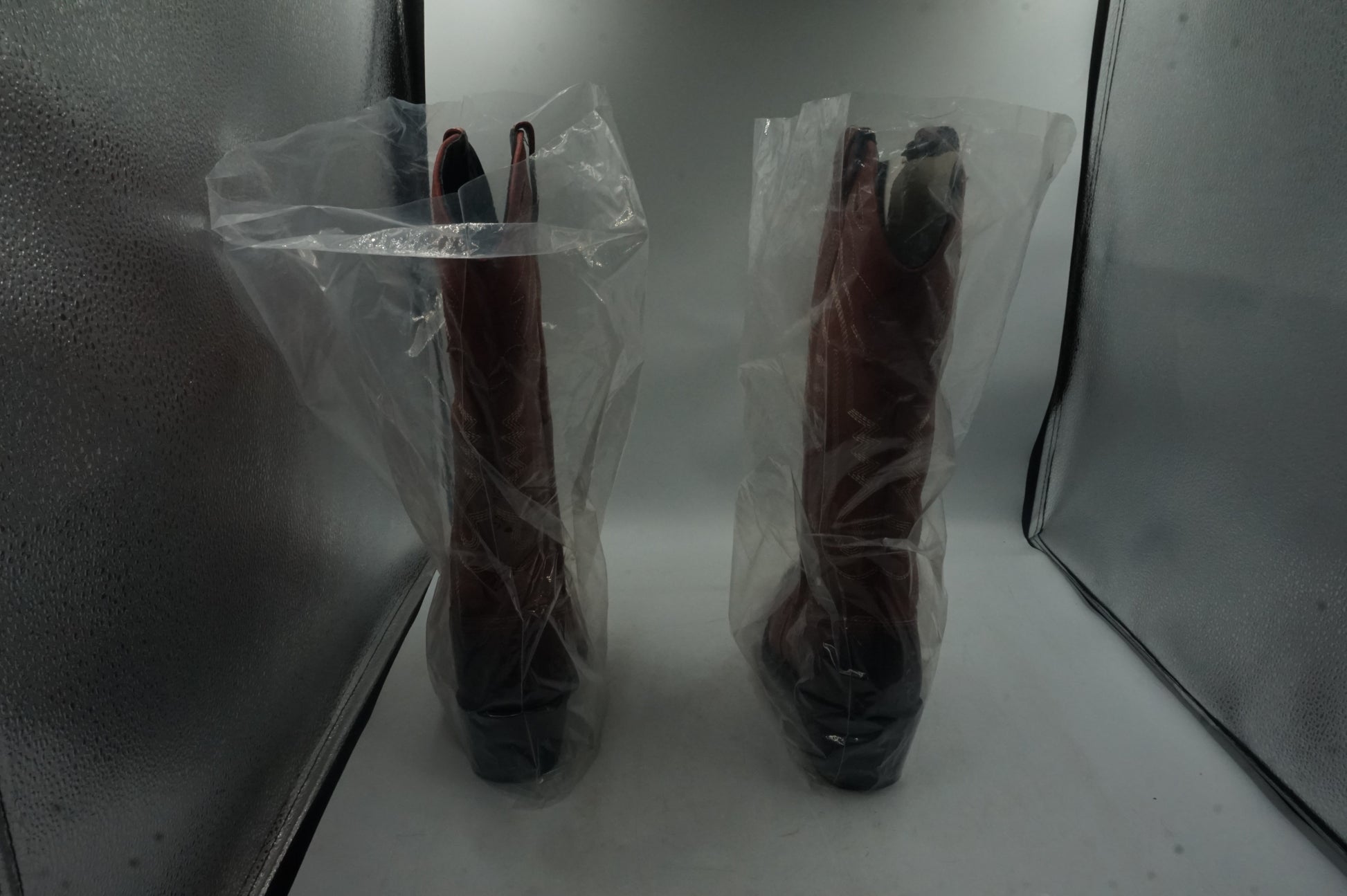 BDG Red Dallas Leather Boots size 4