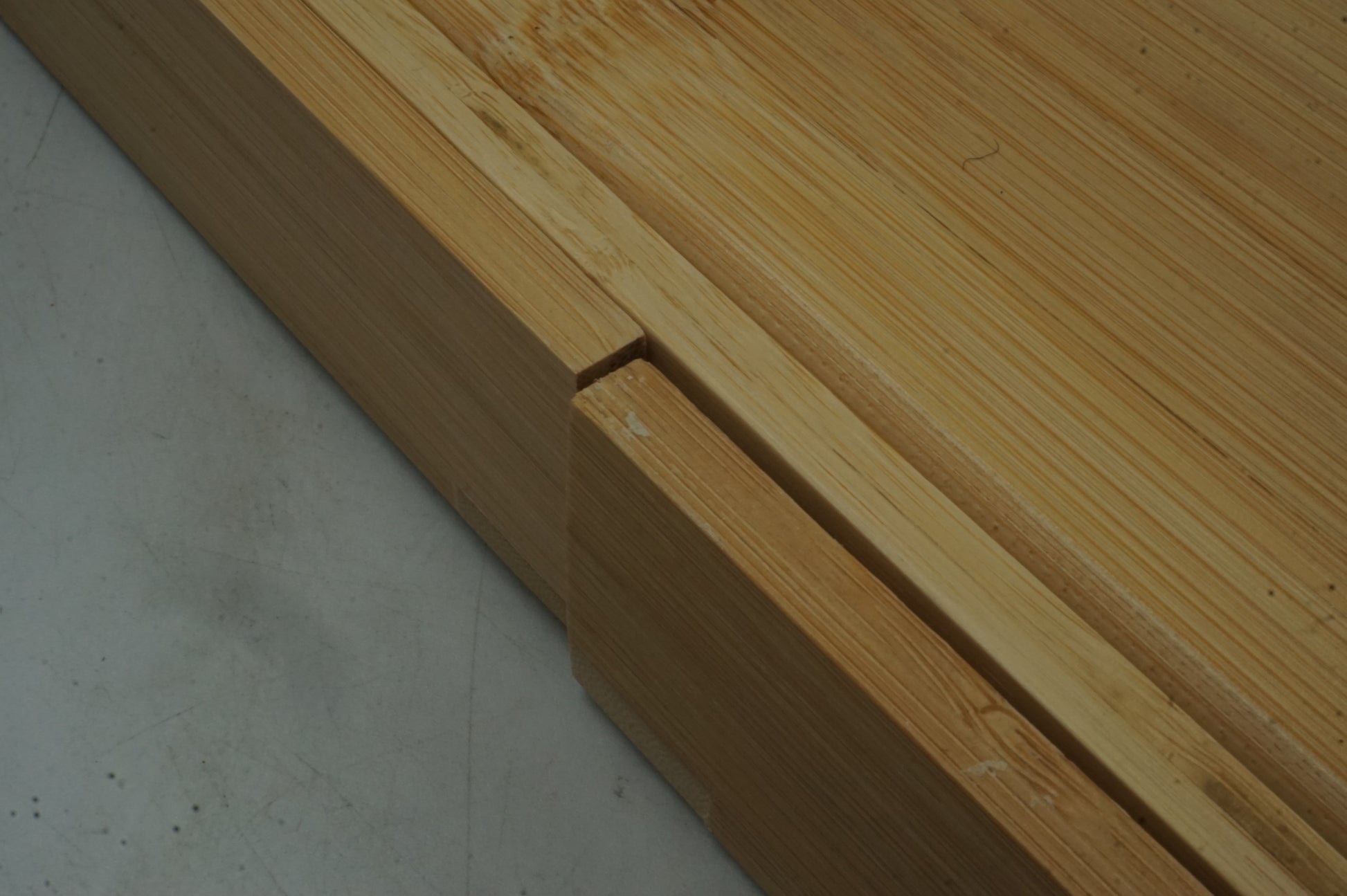 Simpa natural bamboo extendable bathtub caddie tray