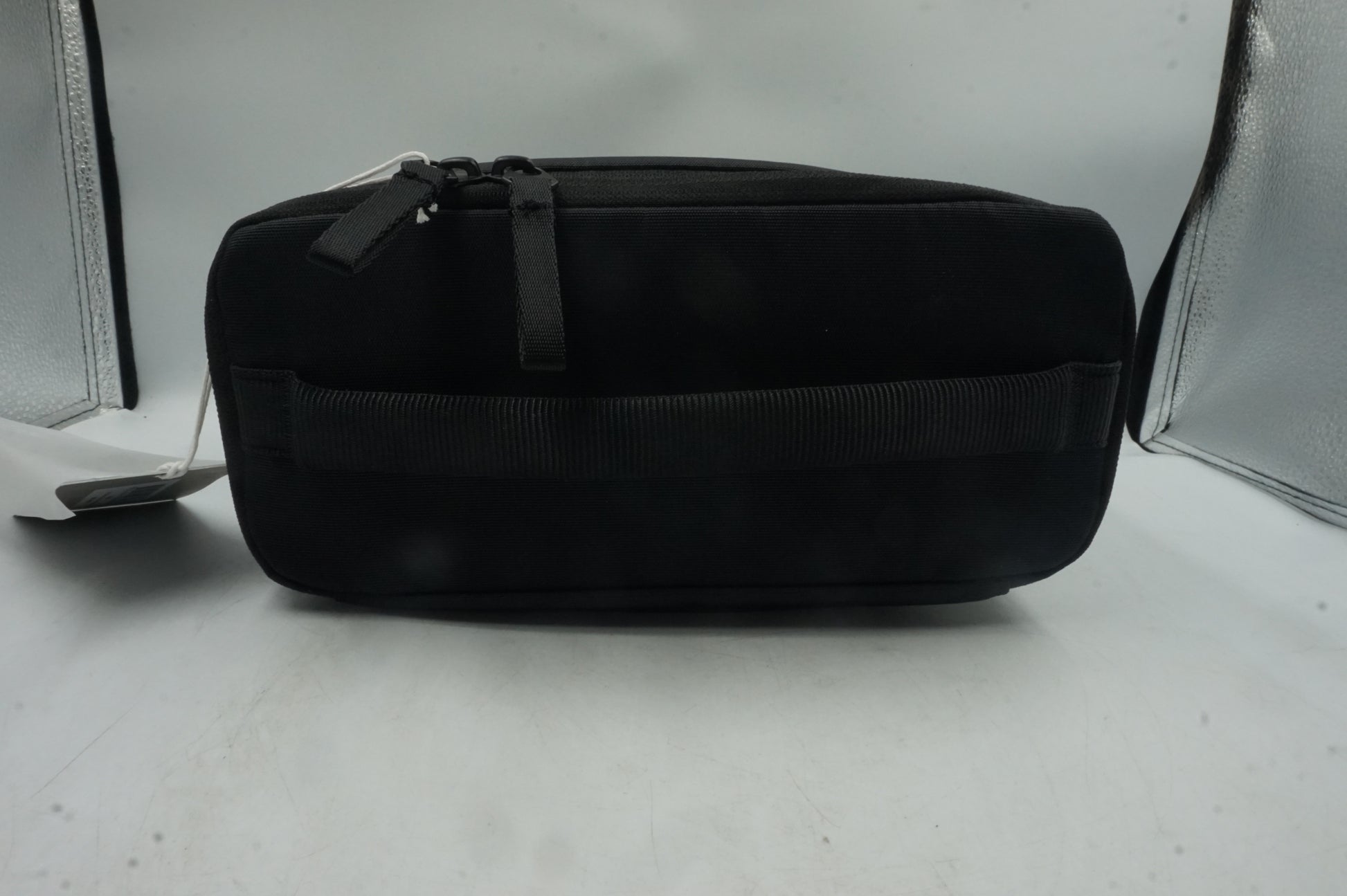 URTH arkose camera insert bag size small