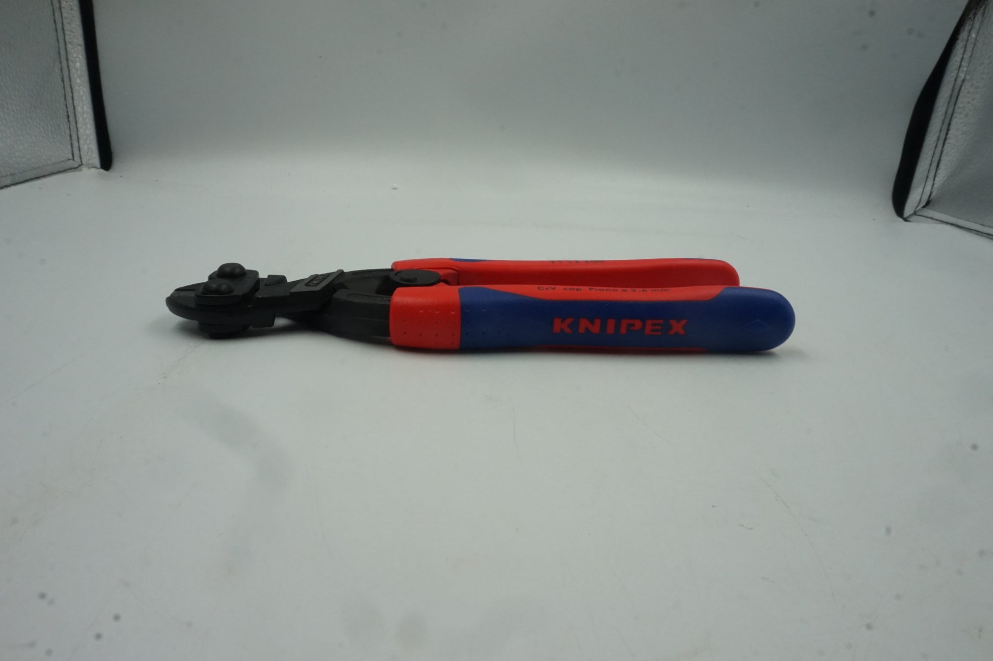 Knipex 200mm/8" compact bolt cutter 71 12 200